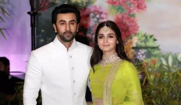Alia Bhatt and Ranbir Kapoor were given expensive gifts by their Bollywood friends