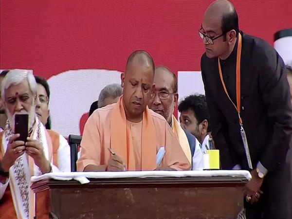 Yogi Adityanath takes oath as Chief Minister of Uttar Pradesh for the second time