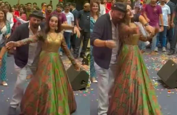 Tara Singh-Sakeena' steals show in Gadar 2 promotions, viral dance video of Sunny and Amisha.