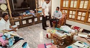 "Breaking News: Lokayuktha Conducts Raids in Bengaluru, Uncovering Potential Scandals"