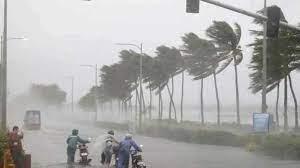 तूफान गेरिट: यूके में मजबूत हवाओं और भारी बारिश से सावधान रहें।