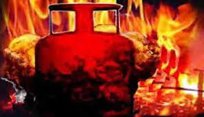A significant incident took place near Symbiosis College in Pune, in which 10-12 LPG cylinders exploded.