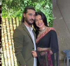 Sushmita Sen and Rohman Shawl are officially back together again.