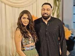 Badshah and Mrunal Thakur spark dating rumours as they hold hands in viral video.