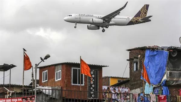 Vistara: Top India airline to reduce flights amid protests by pilots