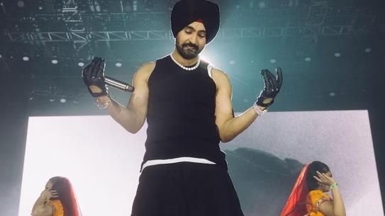 Diljit Dosanjh scripts history with packed performance at Vancouver stadium for Dil-Luminati Tour.