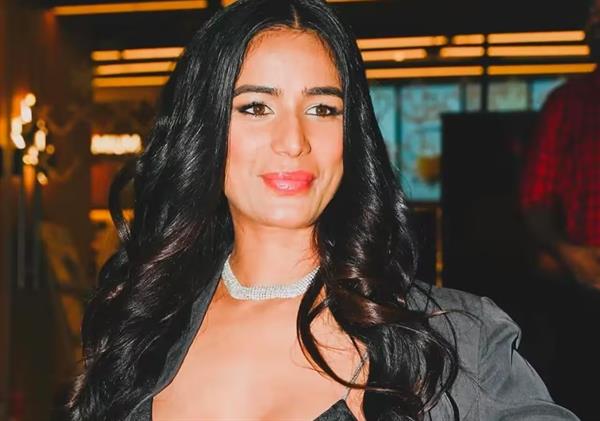 Poonam Pandey Death News: Amidst speculations of a legal case; agency behind the fake stunt issues an apology