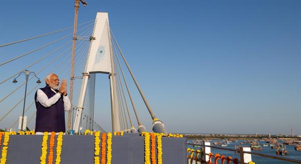 गुजरात में नरेंद्र मोदी: पीएम ने किया सुदर्शन सेतु का उद्घाटन | ओखा-बेट द्वारका सिग्नेचर ब्रिज के बारे में तथ्य।