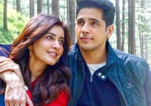 Siddharth Malhotra-Rashi Khanna spotted in this style during promotion!