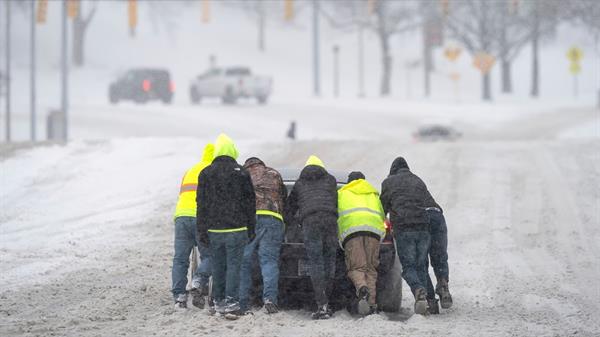 US battles record-breaking cold, 43 lives lost as severe winter storms batter the nation