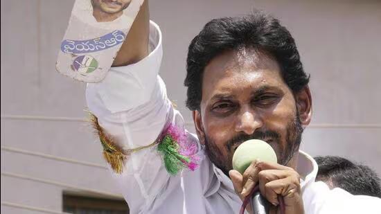 Andhra government removes names of YSR, Jagan from state welfare schemes