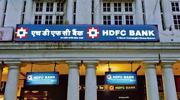 Mcap of 3 of top-10 most valued firms jumps Rs 1.06 trn, HDFC Bank shines.