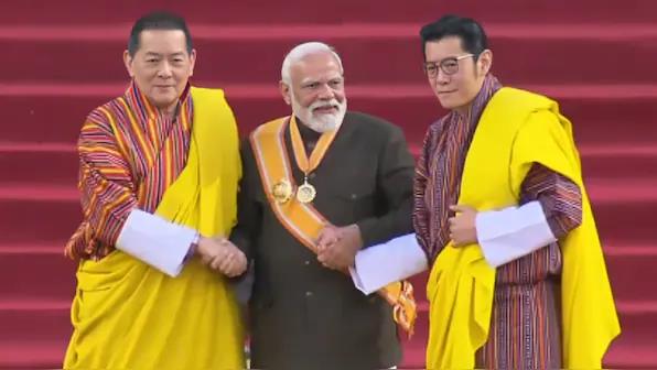 पीएम मोदी ने भूटान के सर्वोच्च नागरिक सम्मान ऑर्डर ऑफ द ड्रुक ग्यालपो से सम्मानित किया।