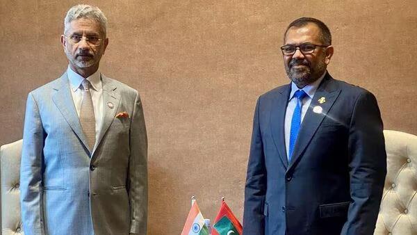मालदीव के पूर्व विदेश मंत्री मूसा ज़मीर को भारत दौरे पर ट्रोल किया गया