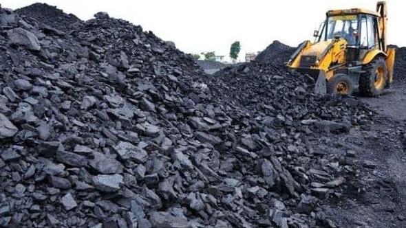 FY24 में भारत का कोयला आयात 8% बढ़कर 268 मिलियन टन हो गया।