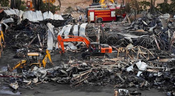 राजकोट: आग त्रासदी में 28 लोगों की मौत के बाद पुलिस आयुक्त, 3 अन्य का तबादला।