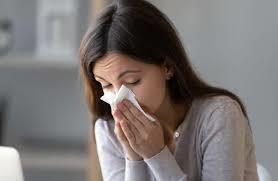 If you are having trouble with frequent sneezing, then try these home remedies, you will get relief in minutes.